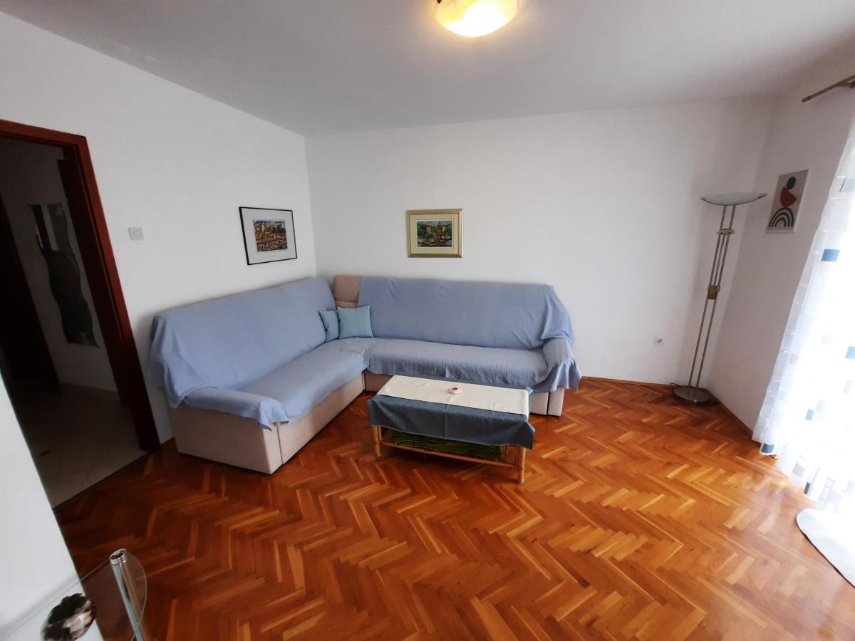 Apartman Lovran Exterior photo