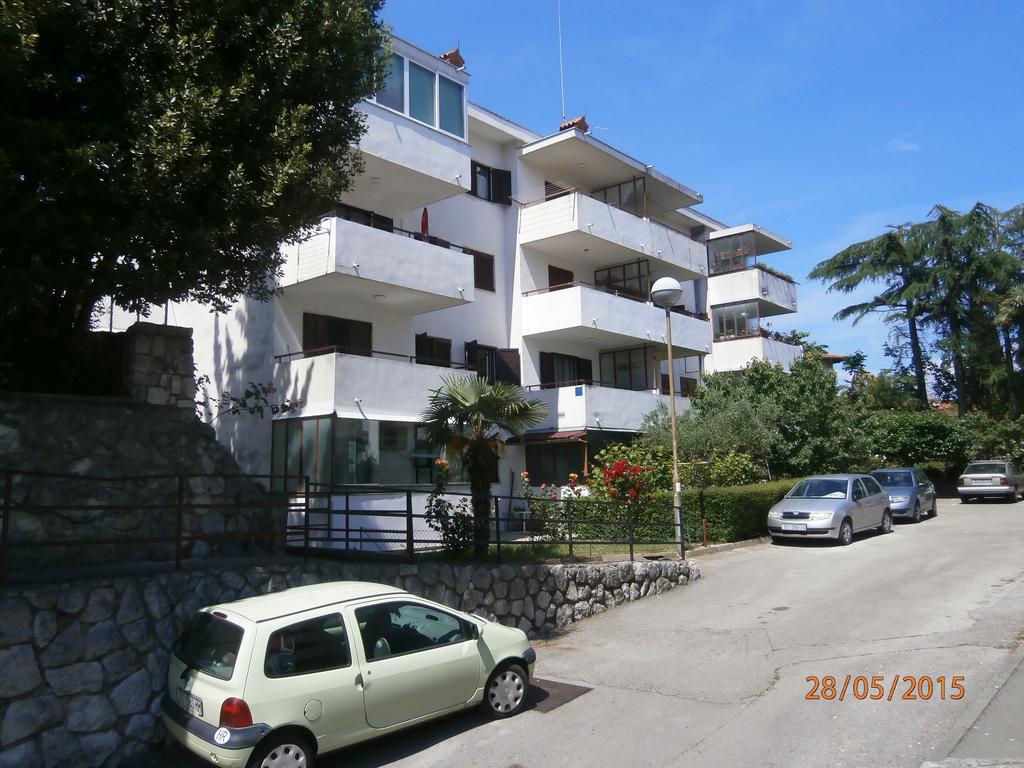 Apartman Lovran Exterior photo